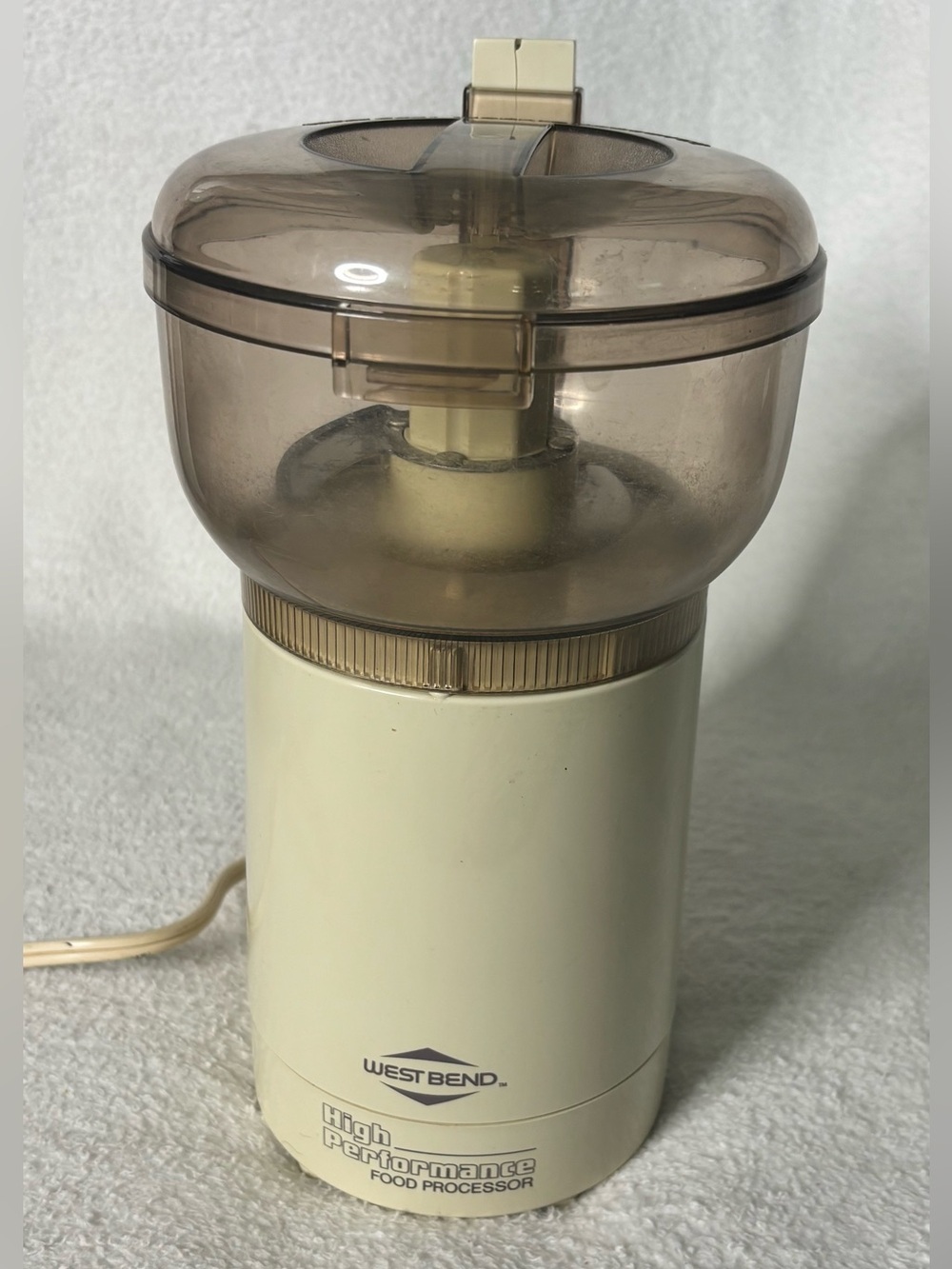 West Bend Cream High-Performance Food Processor